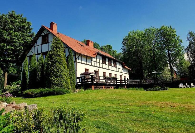 کلبه ییلاقی, Agroturystyka Dowoli