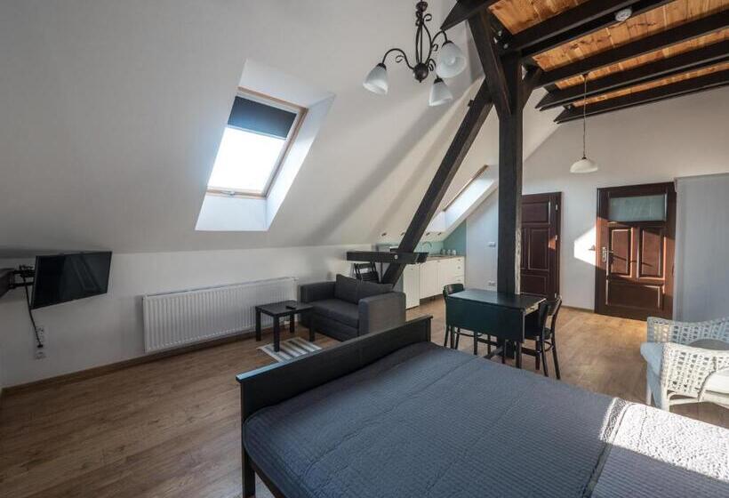 标准间, Na Uboczu