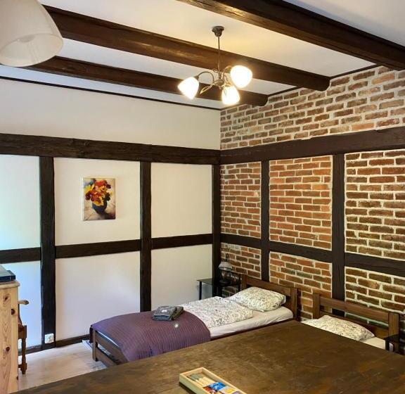 标准间, Na Uboczu