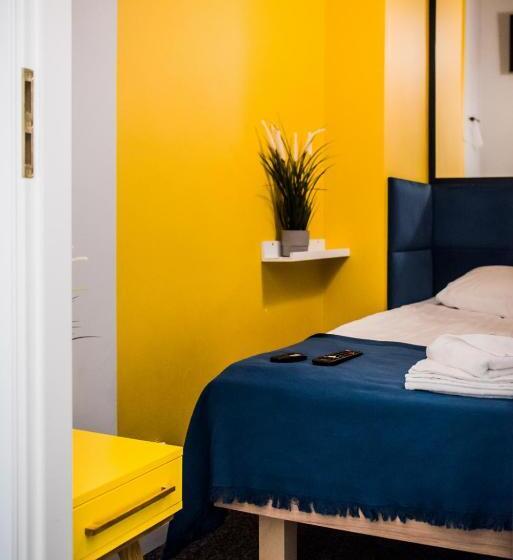 Номер Стандарт Совместная Ванная, Kapsuå‚y Bello Aparthostel