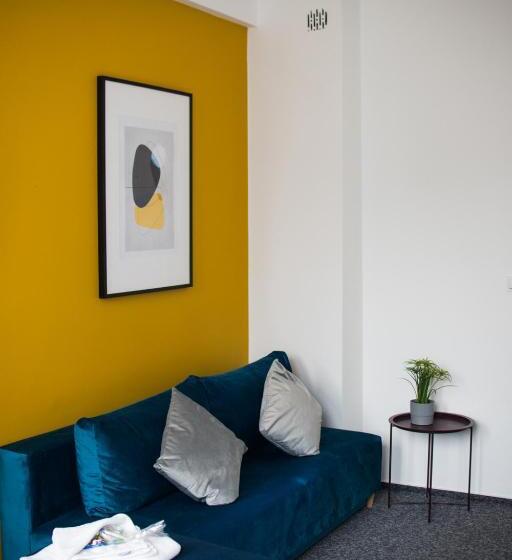 Номер Стандарт Четырехместный Совместный Санузел, Kapsuå‚y Bello Aparthostel