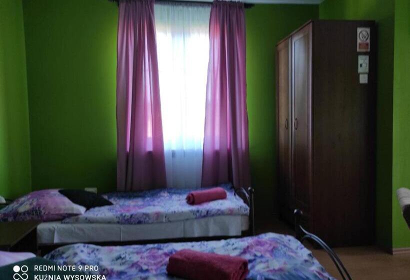 Четырехместный Номер Стандарт, Dom Gościnny Orange