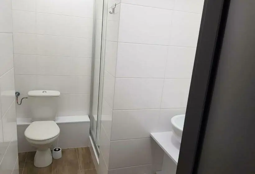 Standard Yhden Hengen Huone, Kimanoclegi