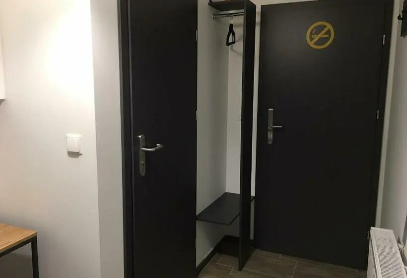 Standard Yhden Hengen Huone, Kimanoclegi