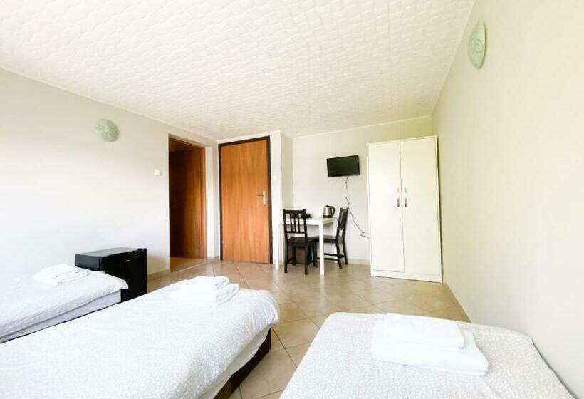 חדר סטנדרט לשלושה, Pokoje Gościnne Przy Molo