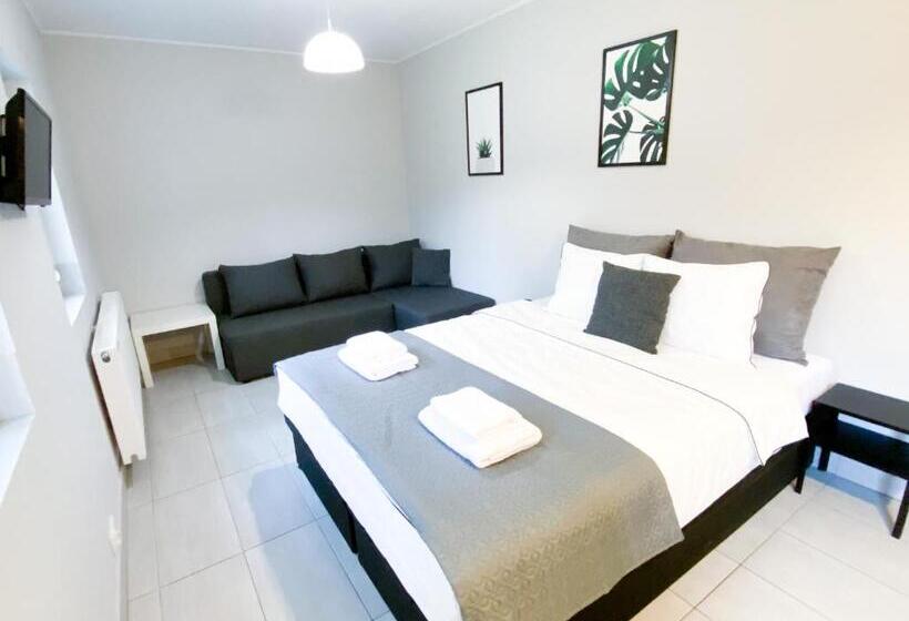 סטודיו משפחתי, Pokoje Gościnne Przy Molo