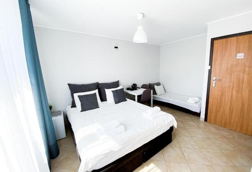 חדר סטנדרט לשלושה, Pokoje Gościnne Przy Molo