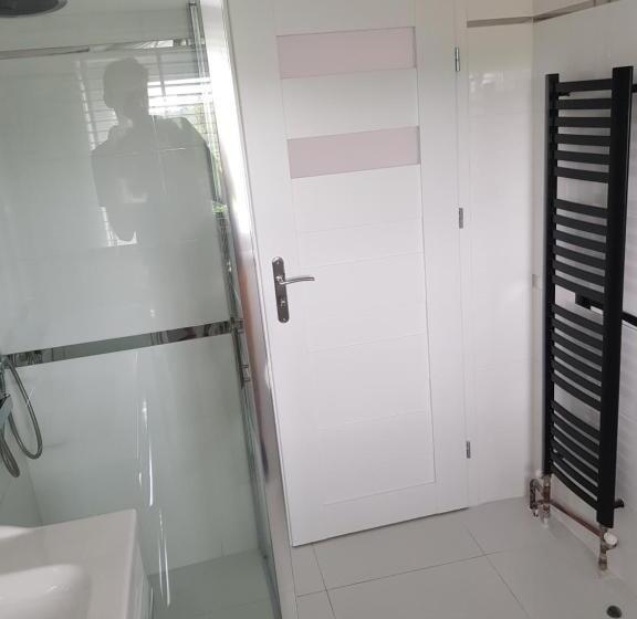 バス共有のスタンダードルーム, Pokoje Przy Zamku