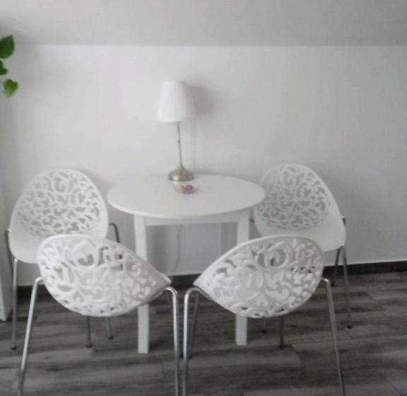 חדר סטנדרט לארבעה, Pokoje Przy Zamku