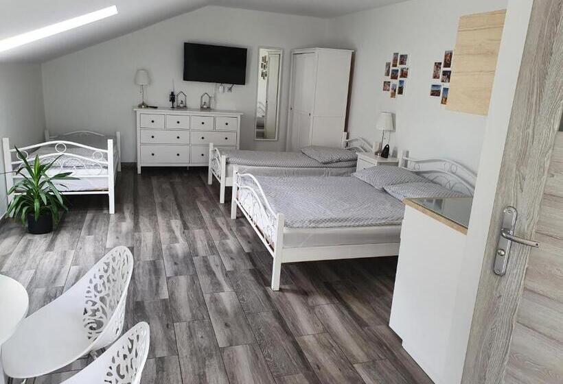 スタンダード４人部屋, Pokoje Przy Zamku