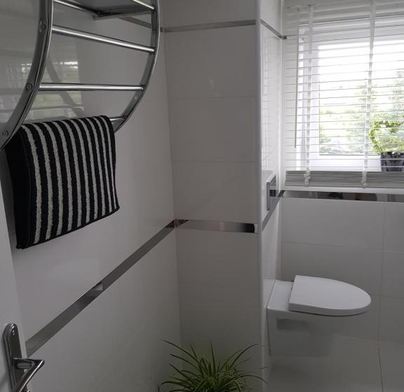 バス共有のスタンダードルーム, Pokoje Przy Zamku