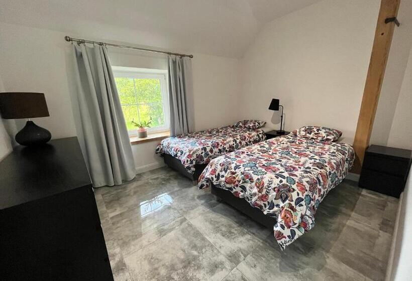 דירת חדר, Sarnia Polana