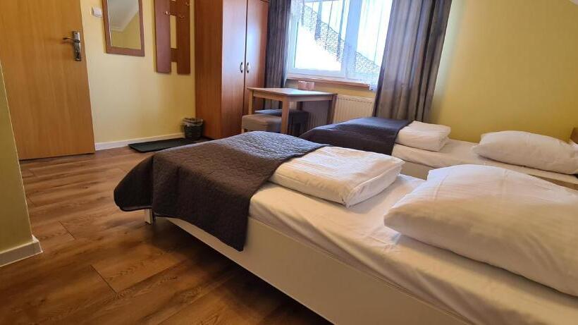 חדר סטנדרט לשלושה, Skalny Widok