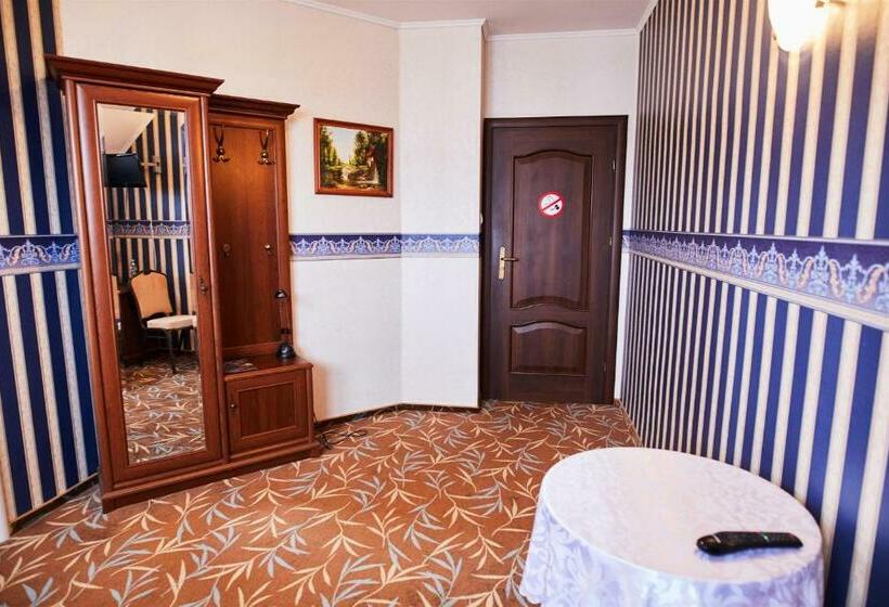 标准单人间, Zielony Zakątek