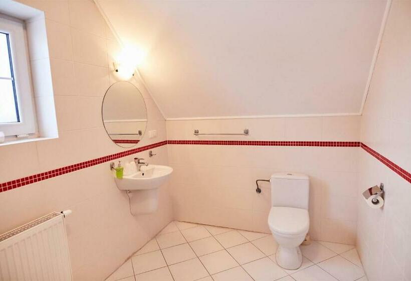 标准间, Zielony Zakątek