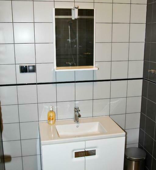 Номер Стандарт, Motel Lunar