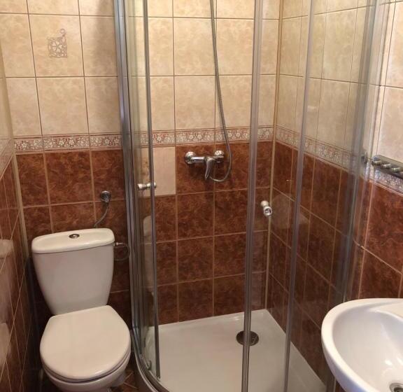 חדר סטנדרט לשלושה עם מרפסת, Dom Wypoczynkowy U Kasi