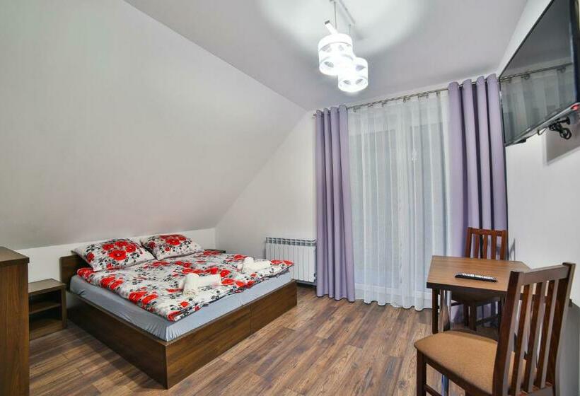 חדר סטנדרט עם מרפסת, Noclegi U Nawary