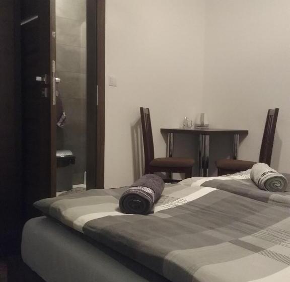 חדר סטנדרט עם מרפסת, Noclegi U Nawary