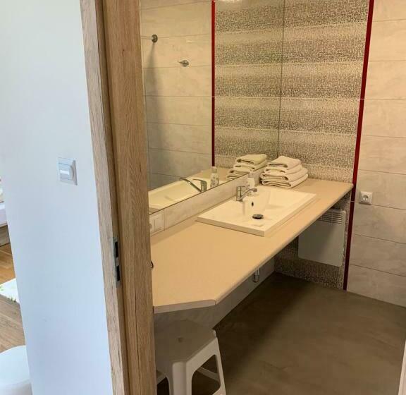 标准间, Willa Milonga