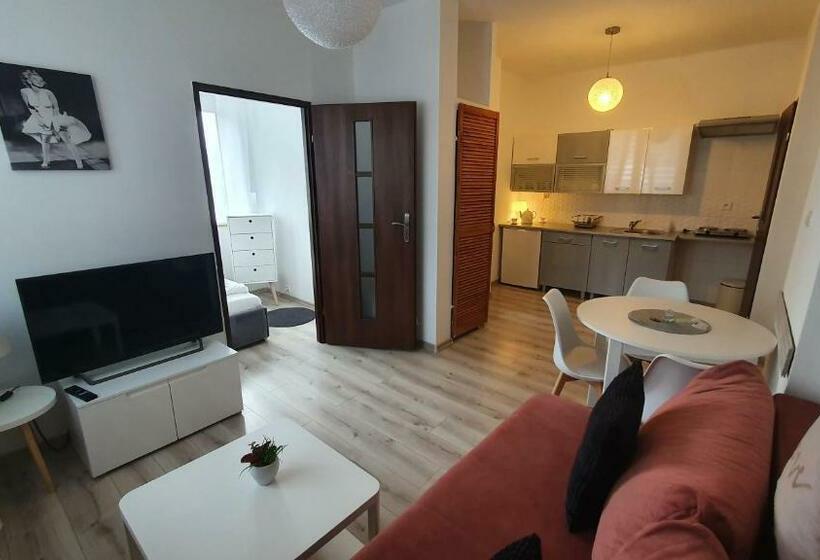 جناح عائلي, Willa Nad Potokiem