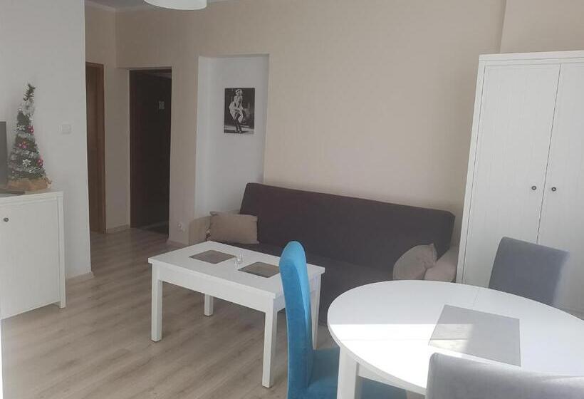 جناح عائلي, Willa Nad Potokiem