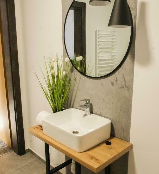 غرفة قياسية, Pokoje Hotelowe Lupus