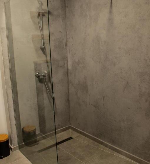 غرفة قياسية فردية, Pokoje Hotelowe Lupus