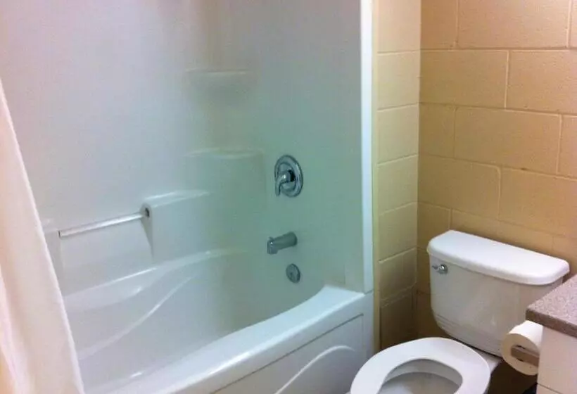 سوئیت 2 خوابه, Residence & Conference Centre   Sudbury North