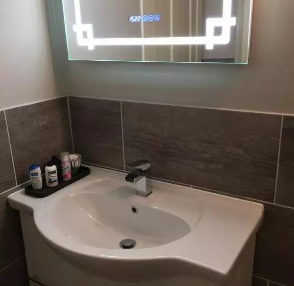 Standard room with outdoor bath, Auldgirth Inn