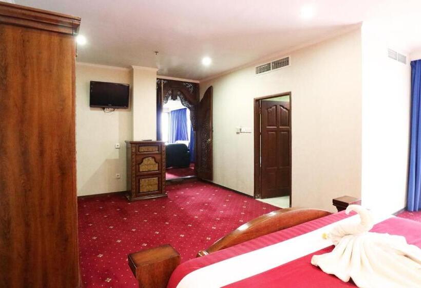 סוויטה נשיאותית, Bali Paradise City