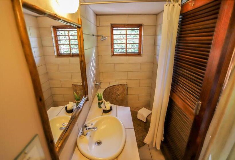 اتاق استاندارد با بالکن, Mantenga Lodge