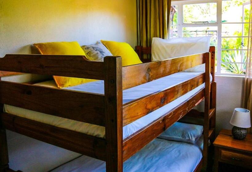 اتاق خانوادگی, Mantenga Lodge