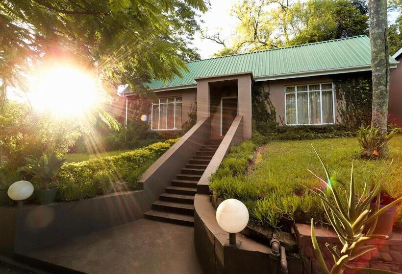 اتاق خانوادگی, Mantenga Lodge