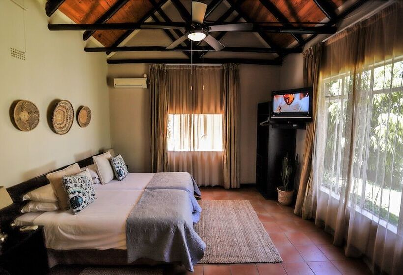 اتاق خانوادگی, Mantenga Lodge