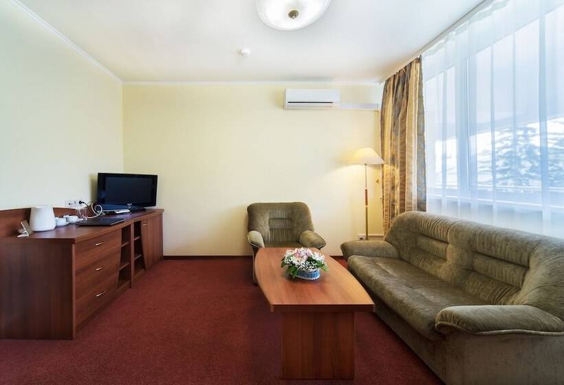 חדר משפחתי, Posadskiy