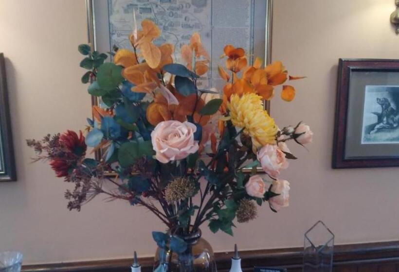 스탠다드 트리플 룸, The George Inn