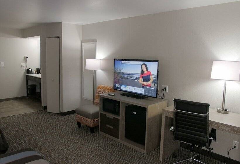 Номер Deluxe, Wingate By Wyndham Louisville Airport Expo Center
