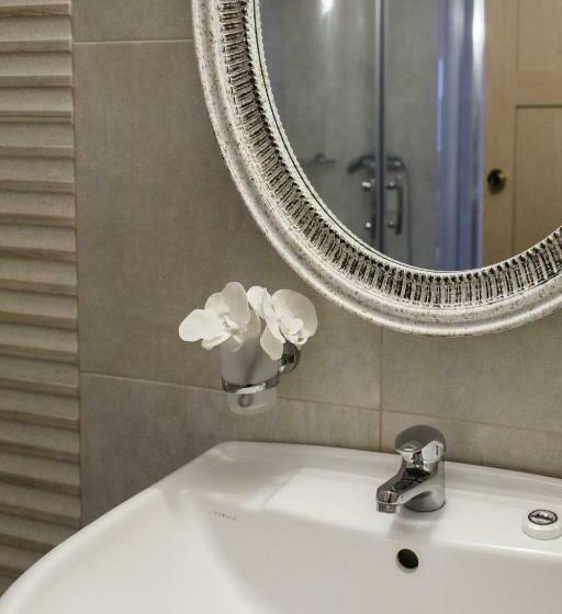 إستوديو قياسى, Mirtilos Studios & Apartments