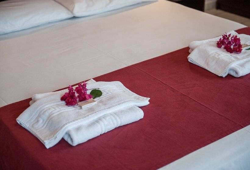 إستوديو قياسى, Mirtilos Studios & Apartments