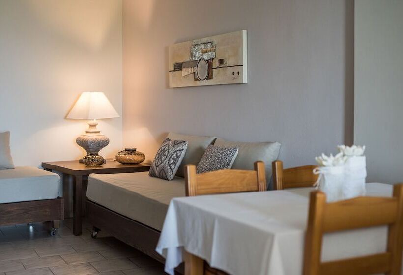 إستوديو سوبيريور, Mirtilos Studios & Apartments