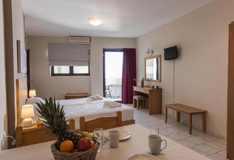 إستوديو قياسى, Mirtilos Studios & Apartments