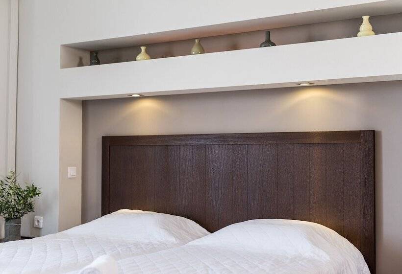 إستوديو قياسى, Mirtilos Studios & Apartments