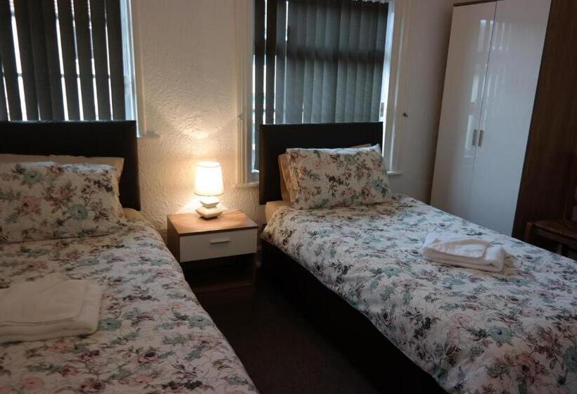 Номер Deluxe, Cardoh Lodge