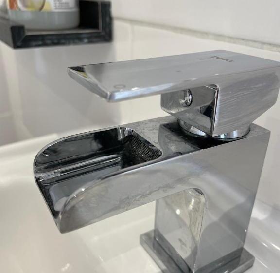 Номер Deluxe, The Whittington And Cat