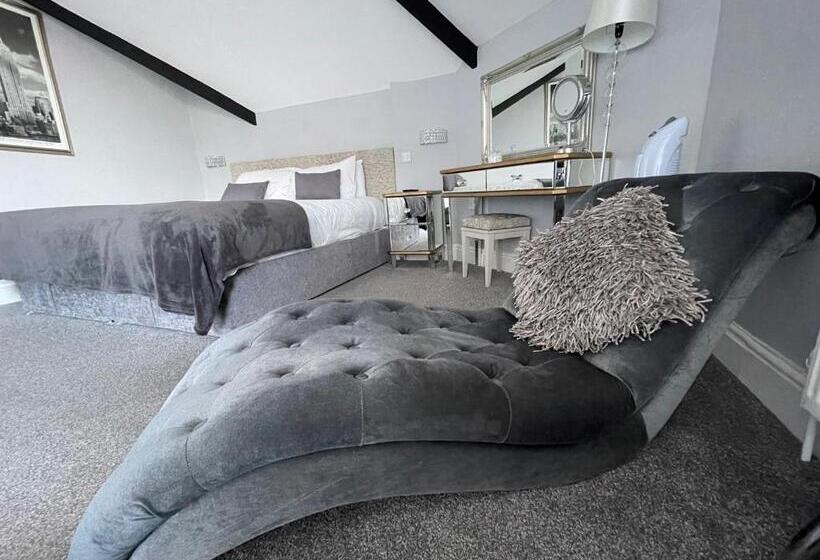 Апартаменты 1 Спальня, The Whittington And Cat