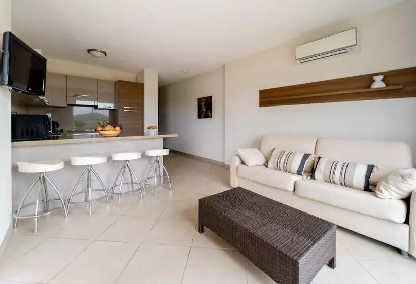 آپارتمان 1 خوابه با چشم‌انداز باغ, Residence Salina Bay