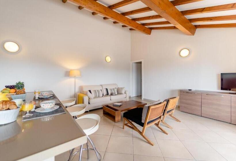 Апартаменты Deluxe 2 Спальни, Residence Salina Bay