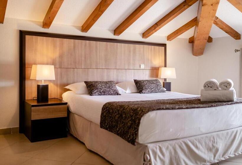 Апартаменты Deluxe 2 Спальни, Residence Salina Bay