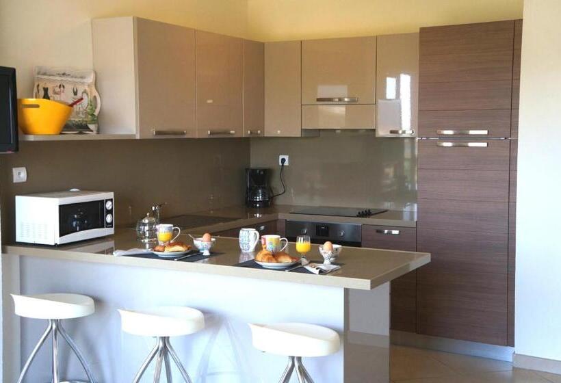 Апартаменты 1 Спальня Вид на Бассейн, Residence Salina Bay